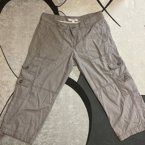 Women’s Loft cargo shorts Bermuda